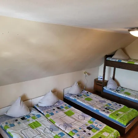Nyaraló Ligatnes Zemturi